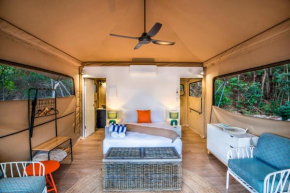 Queen Safari Tent 10, Nelly Bay